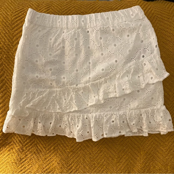 7 For All Mankind Skirt And Top Eyelet Ruffle White Size Small - Picture 2 of 3